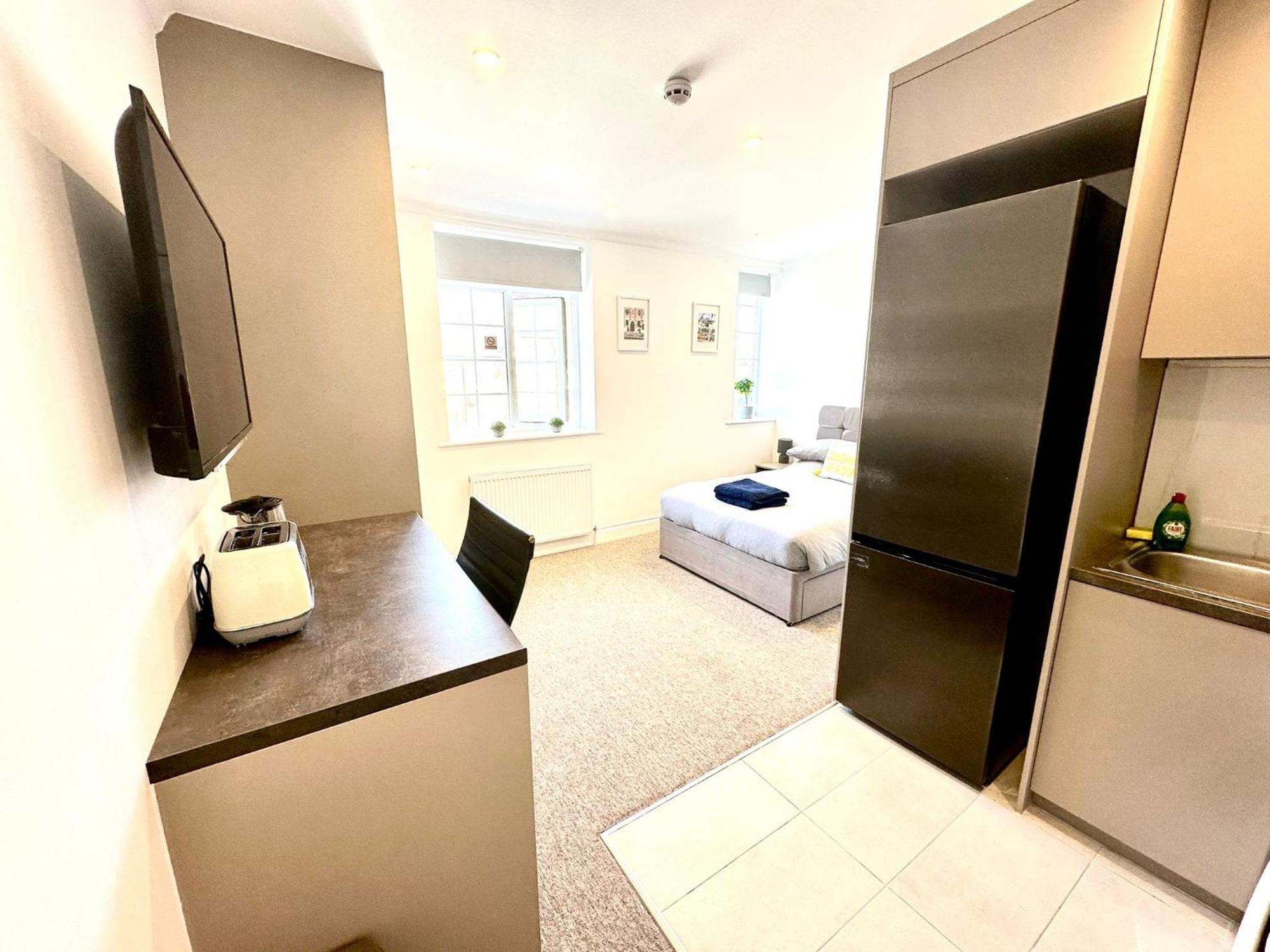 Spectacular Modern, Private Apartment,15 Mins To Central London Hendon Buitenkant foto